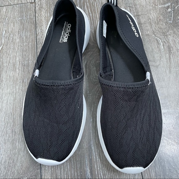 Adidas cloud foam sneakers slip on women’s size 10 - Picture 2 of 8